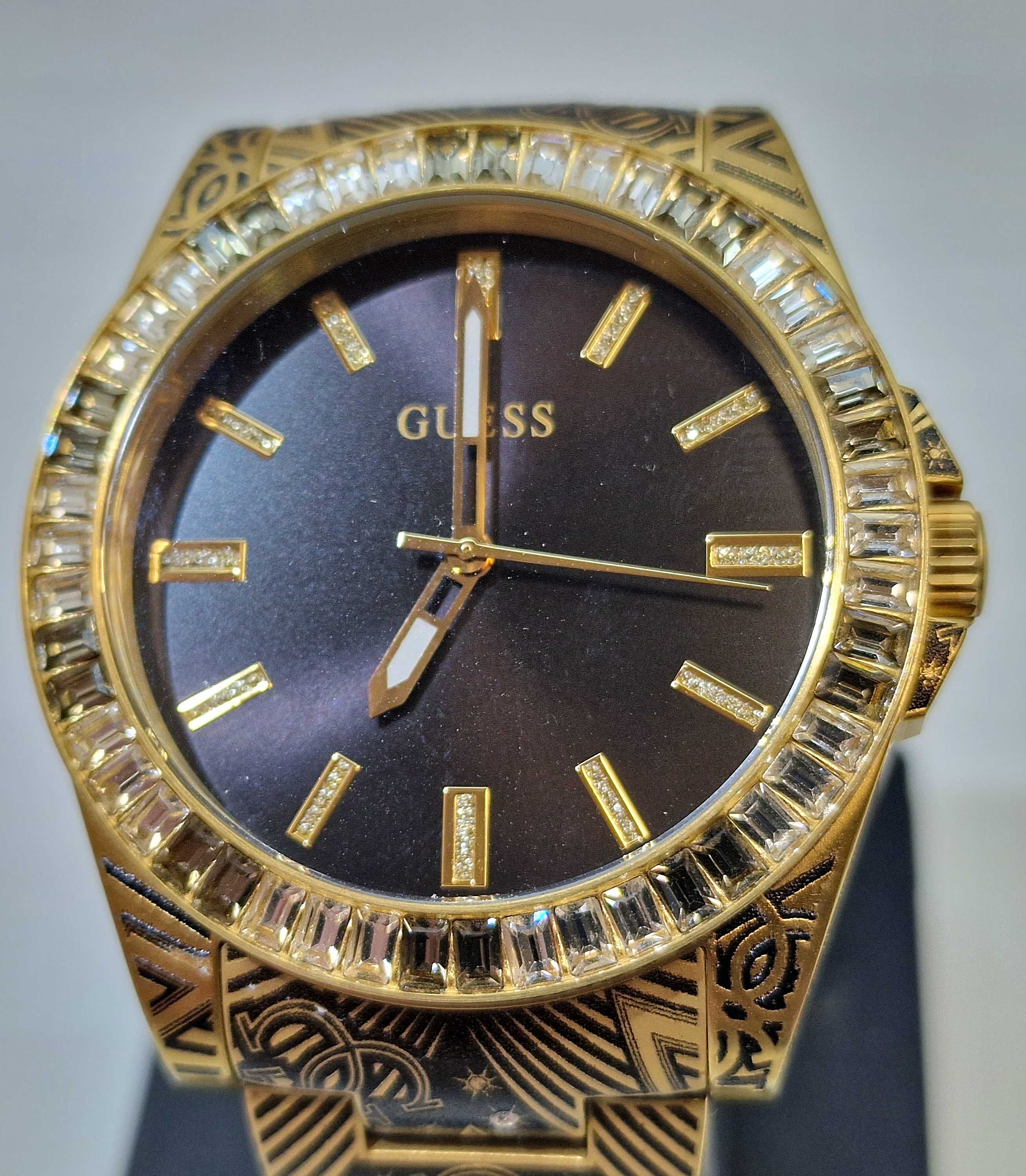 Zegarek Guess Throne GW0496G2