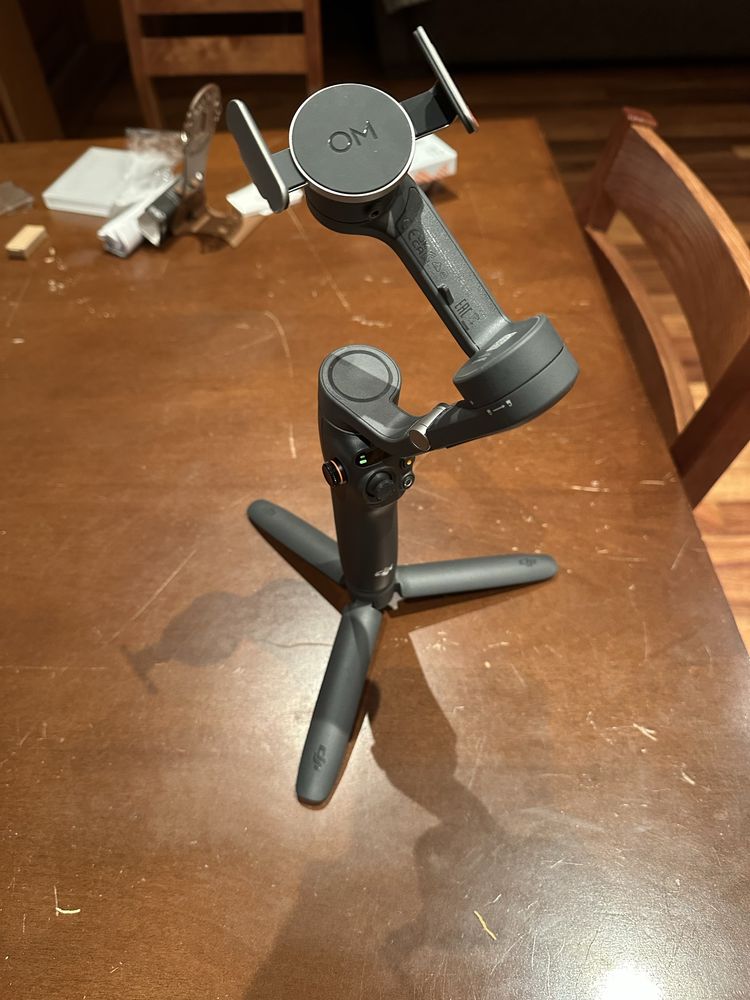 DJI Osmo Mobile 6