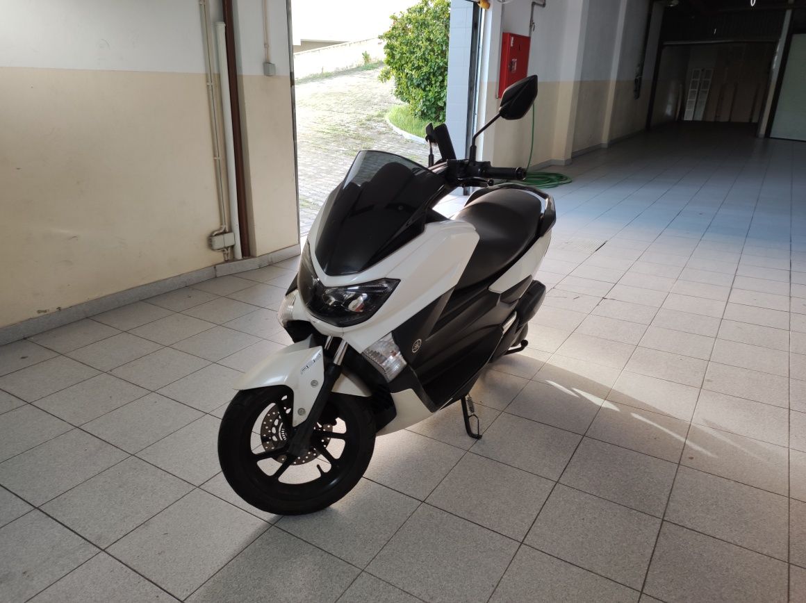 Alugo mota pcx (rent) ou NMax