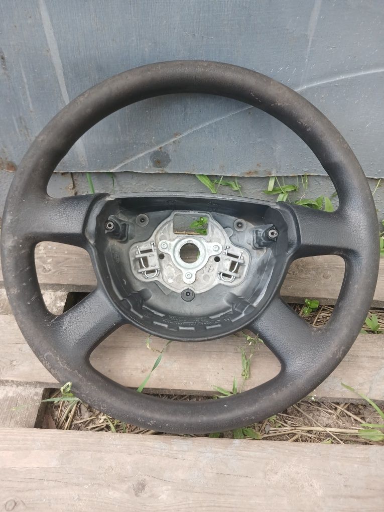 Руль Volsvagen Passat 305227760