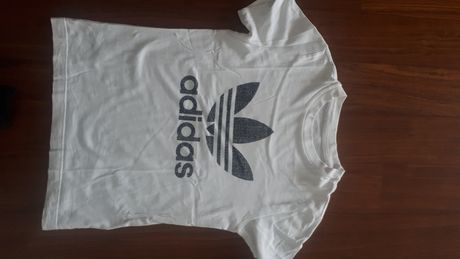 Tshirt Adidas branca simbolo a cinzento