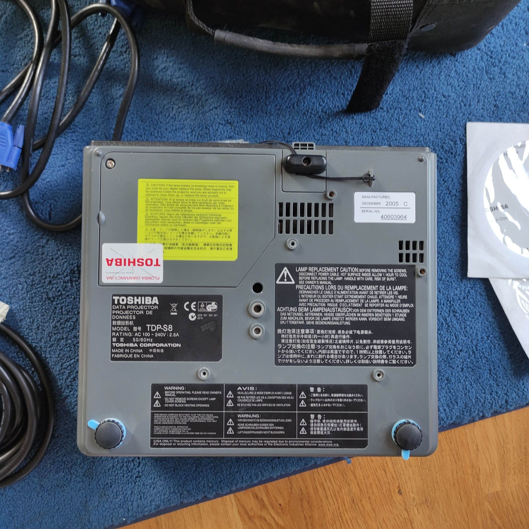 toshiba tdp-s8 projector specs