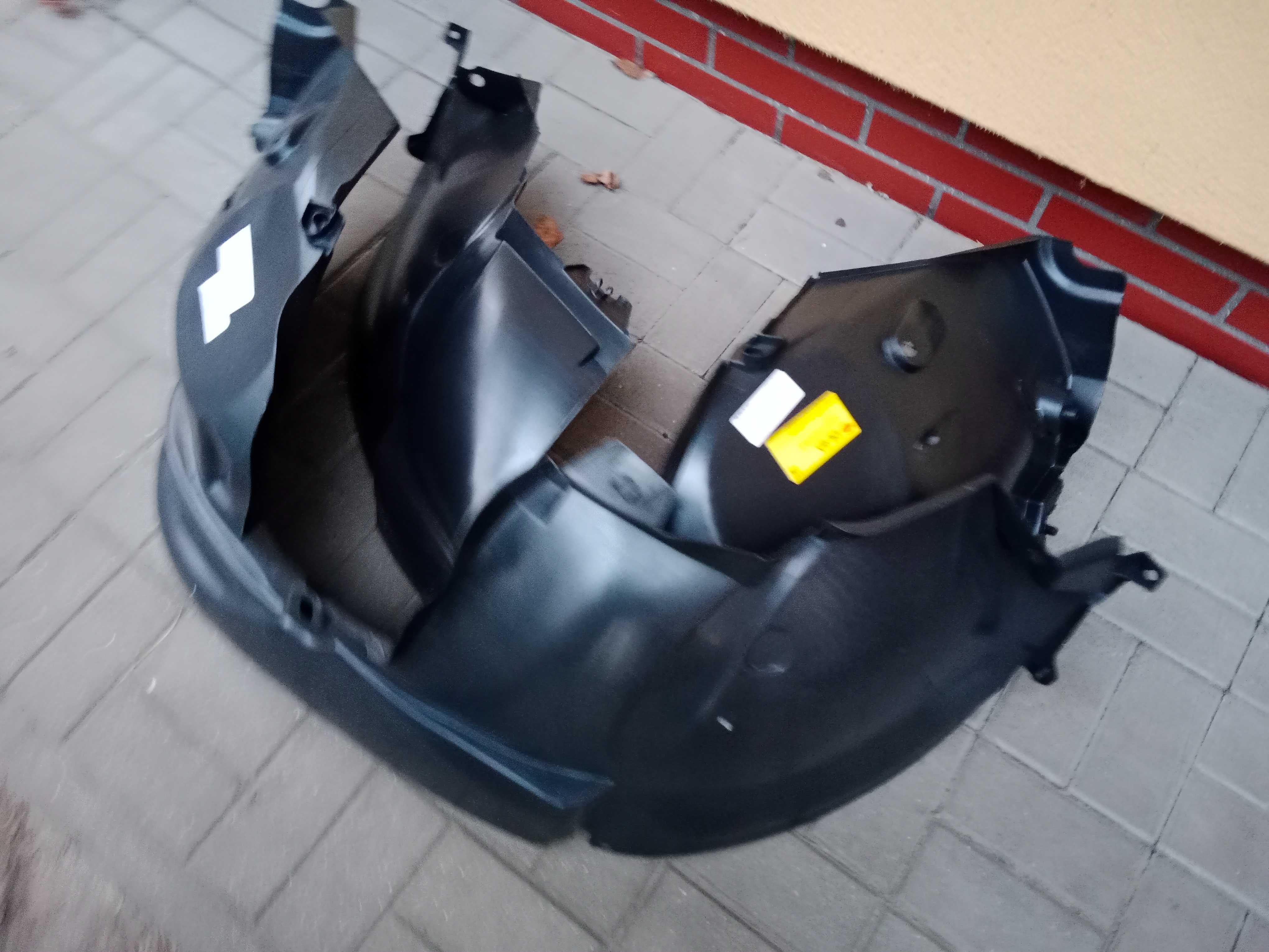 DACIA DUSTER 2010 + nadkole przednie lewe prawe nowe