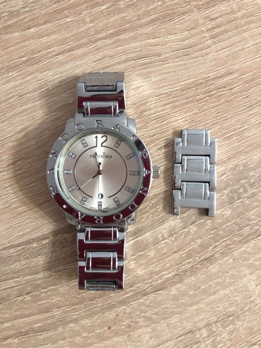 Гарний годинник