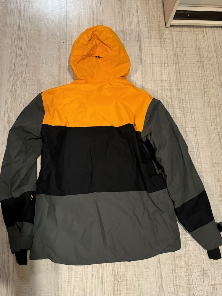 Лижна зимова куртка чоловіча сноуборд quiksilver