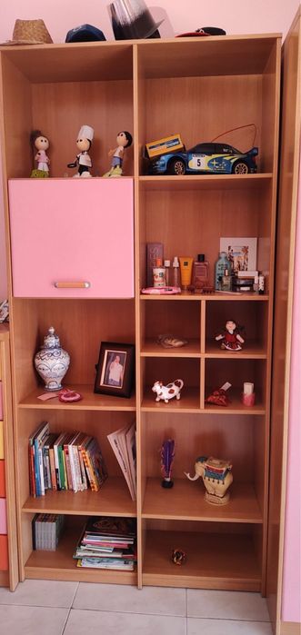 Mobília cor-de-rosa