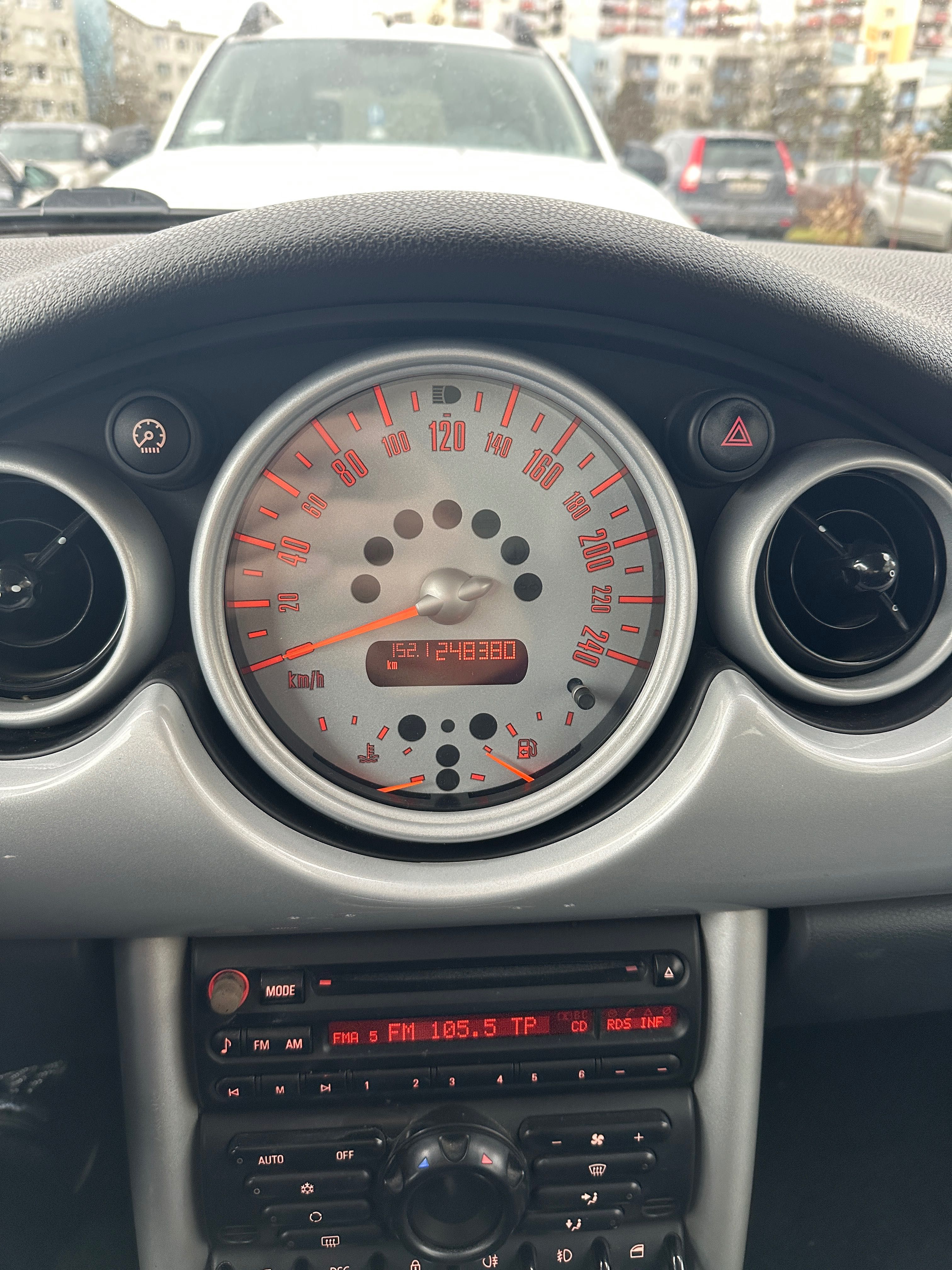 Sprzedam MINI Cooper 2002r
