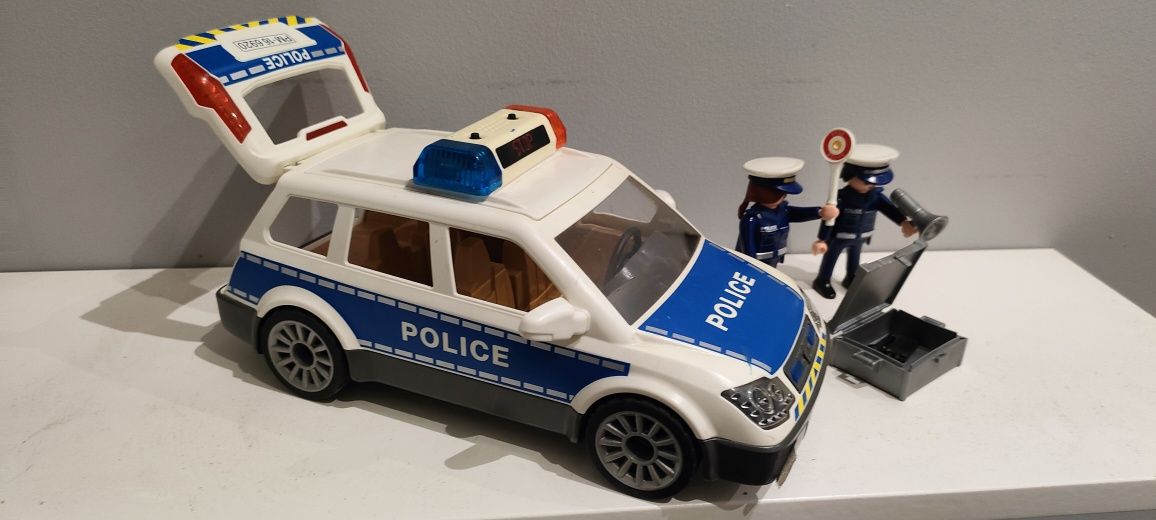 Playmobil Policyjny radiowóz z sygnałem świetlnym i dźwiękowym