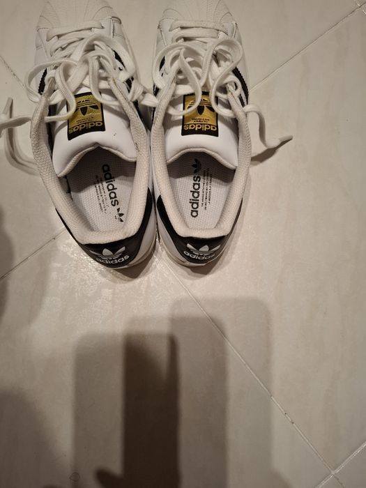 Ténis adidas superstar