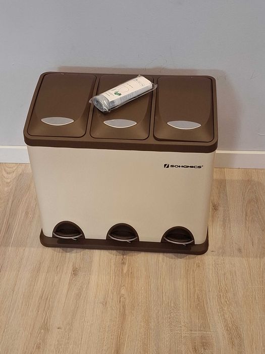 Kosz na śmieci ,3-komorowy ,kremowo-brązowy