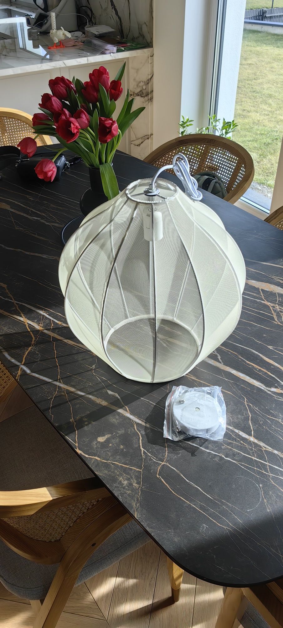 Lampa wisząca z siateczki imitacja Beau