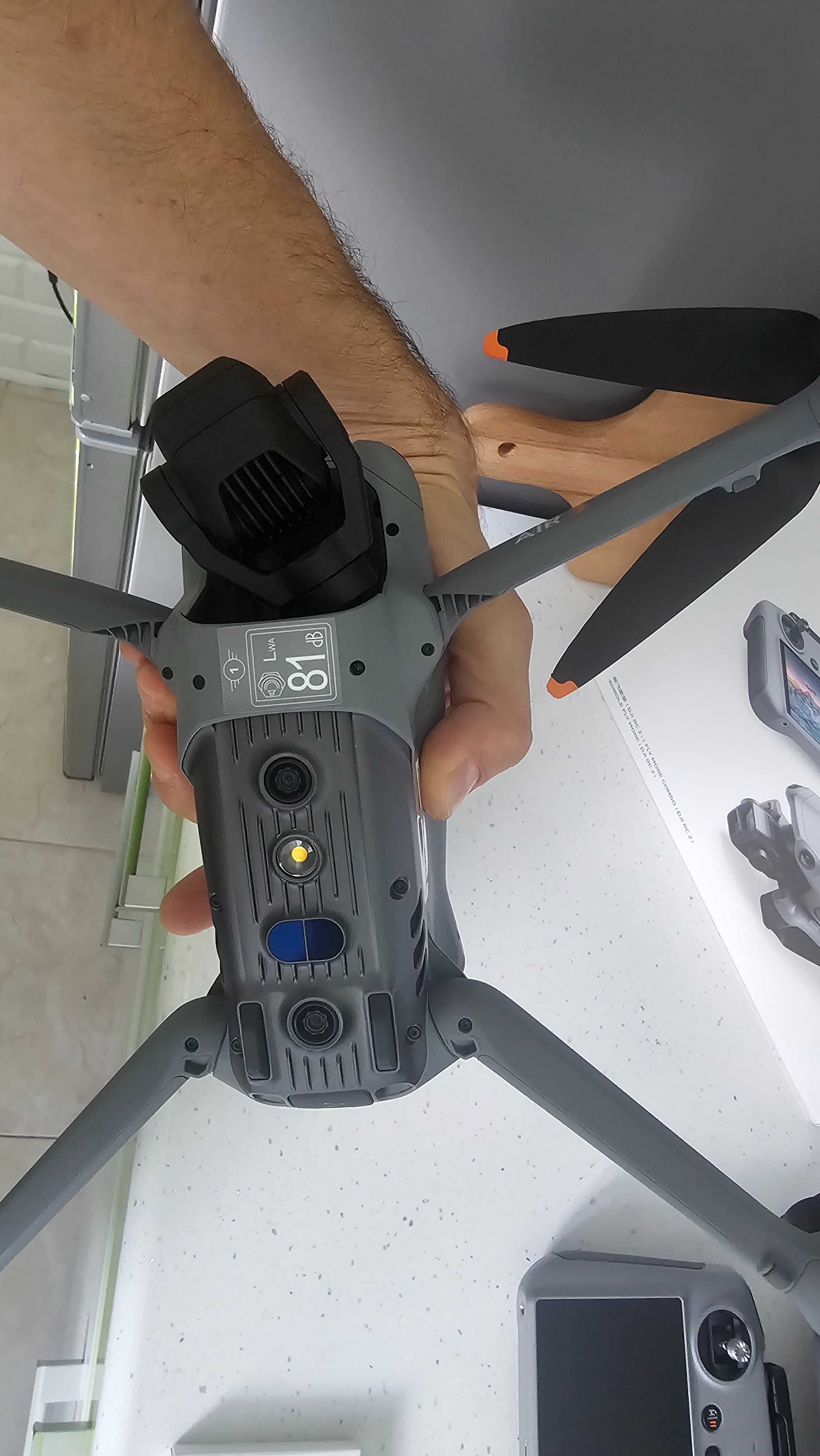 Dji Air 3 Fly More Combo RC 2 + Moduł 4g Dongle 2