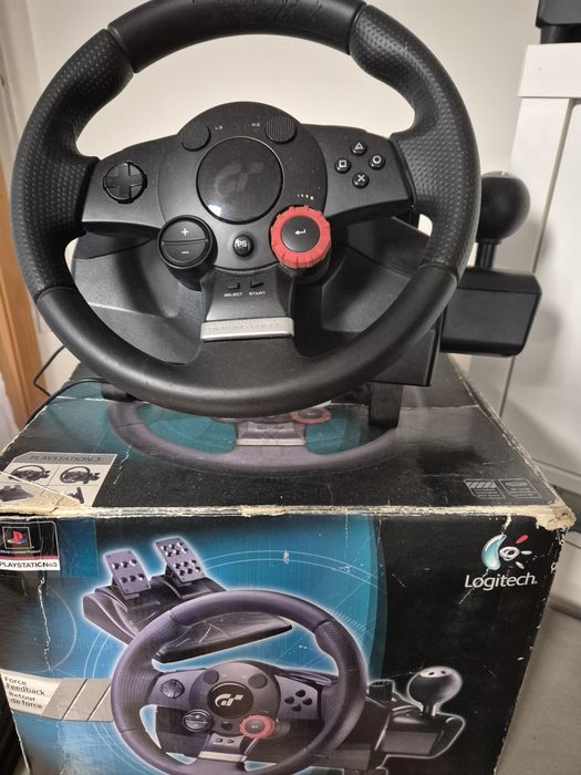 Volante e Pedais Driving Force GT