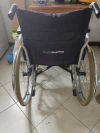 Cadeira rodas usada