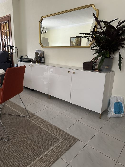Aparador ikea 2,4m