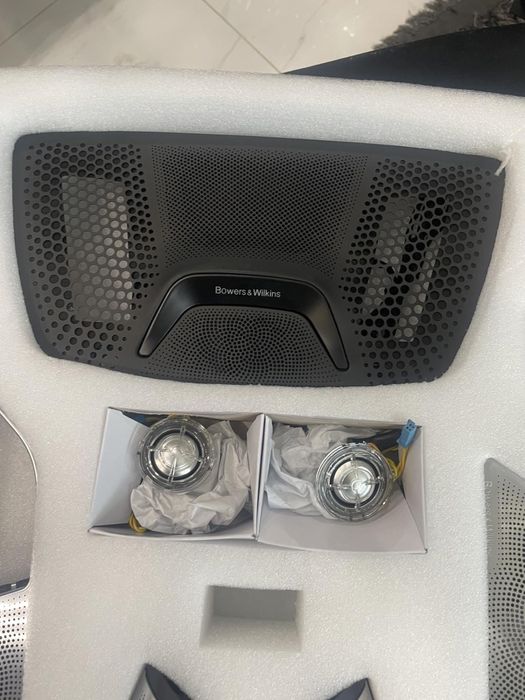 Накладки на динамики Bowers & Wilkins для BMW 7 G11 G12 (2015-2022)