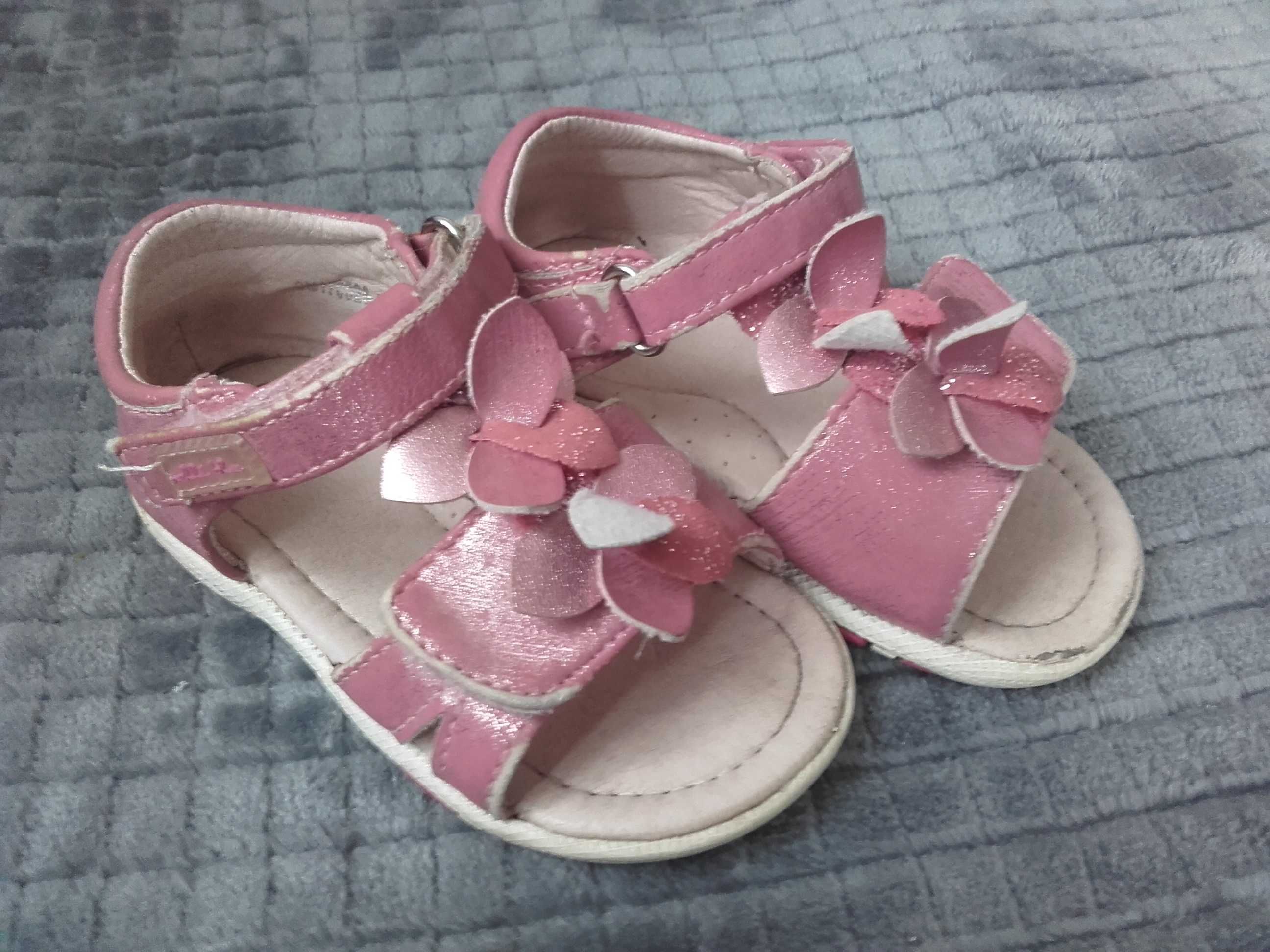 różowe brokatowe sandałki Nelli blu rozmiar 20 wkładka 13,2 cm