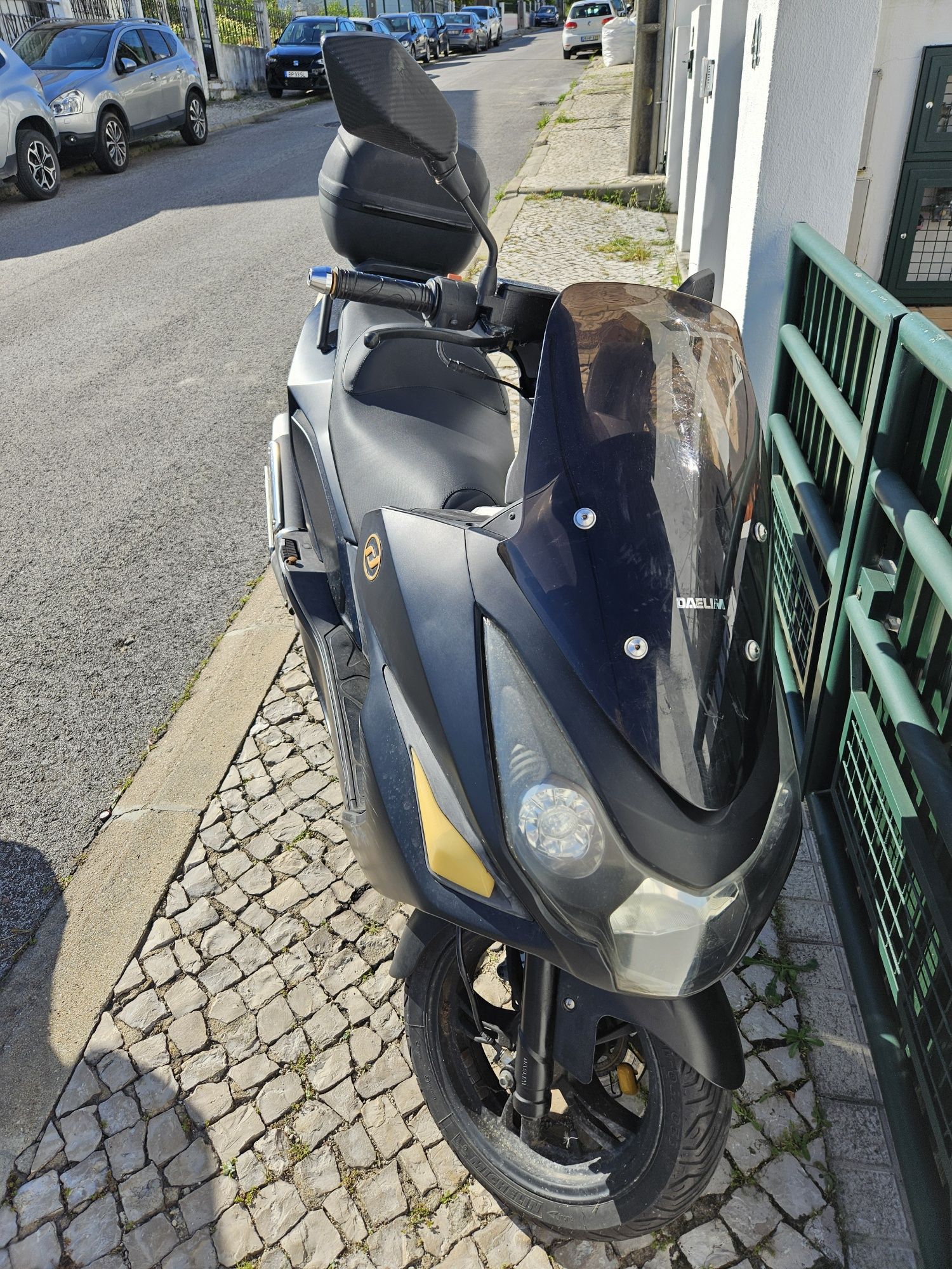 Daelim s3 touring