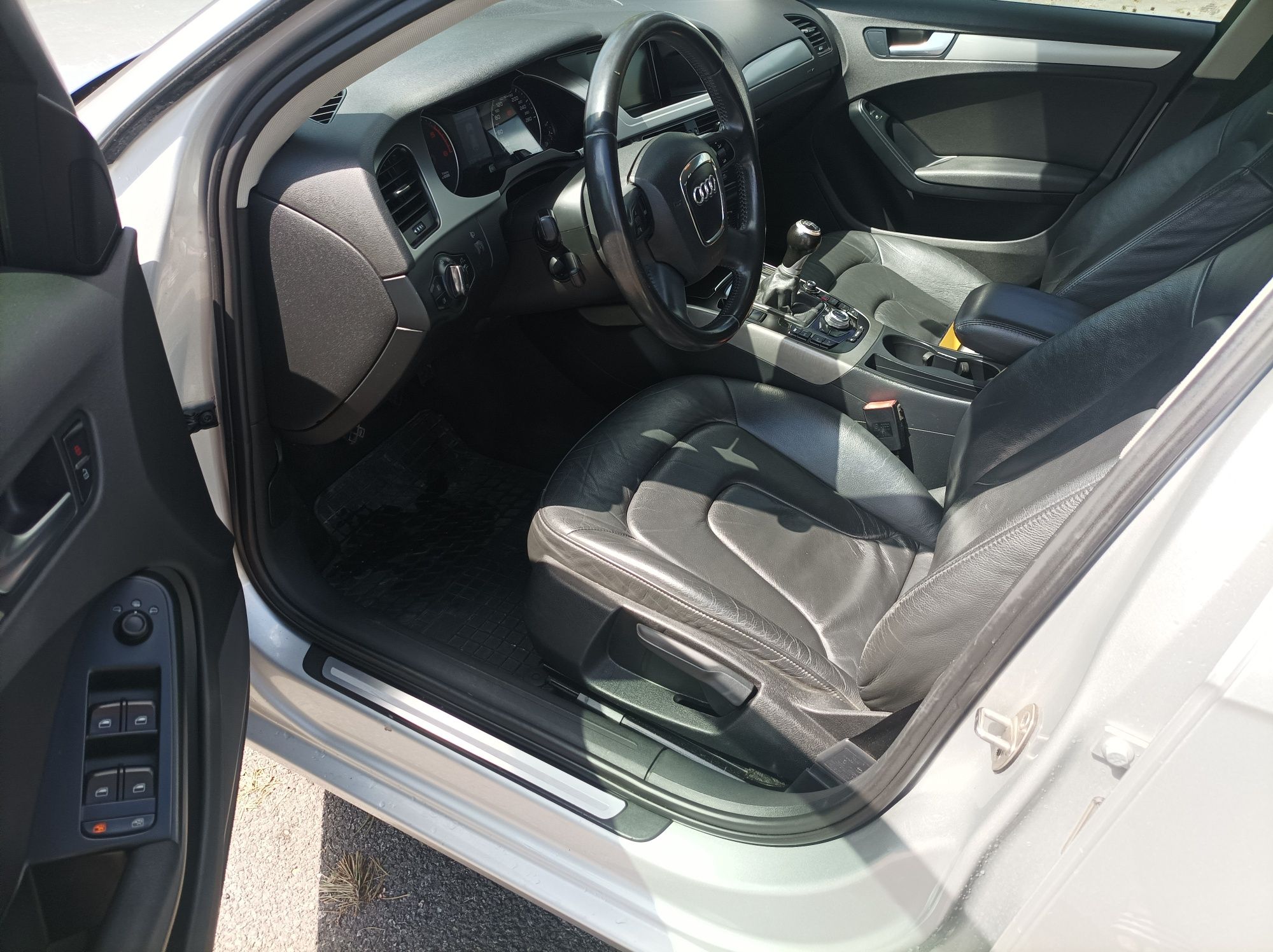 Zadbane Audi A4B8