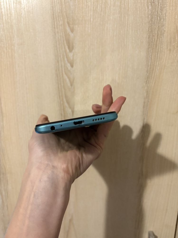 Телефон Tecno SPARK 8C