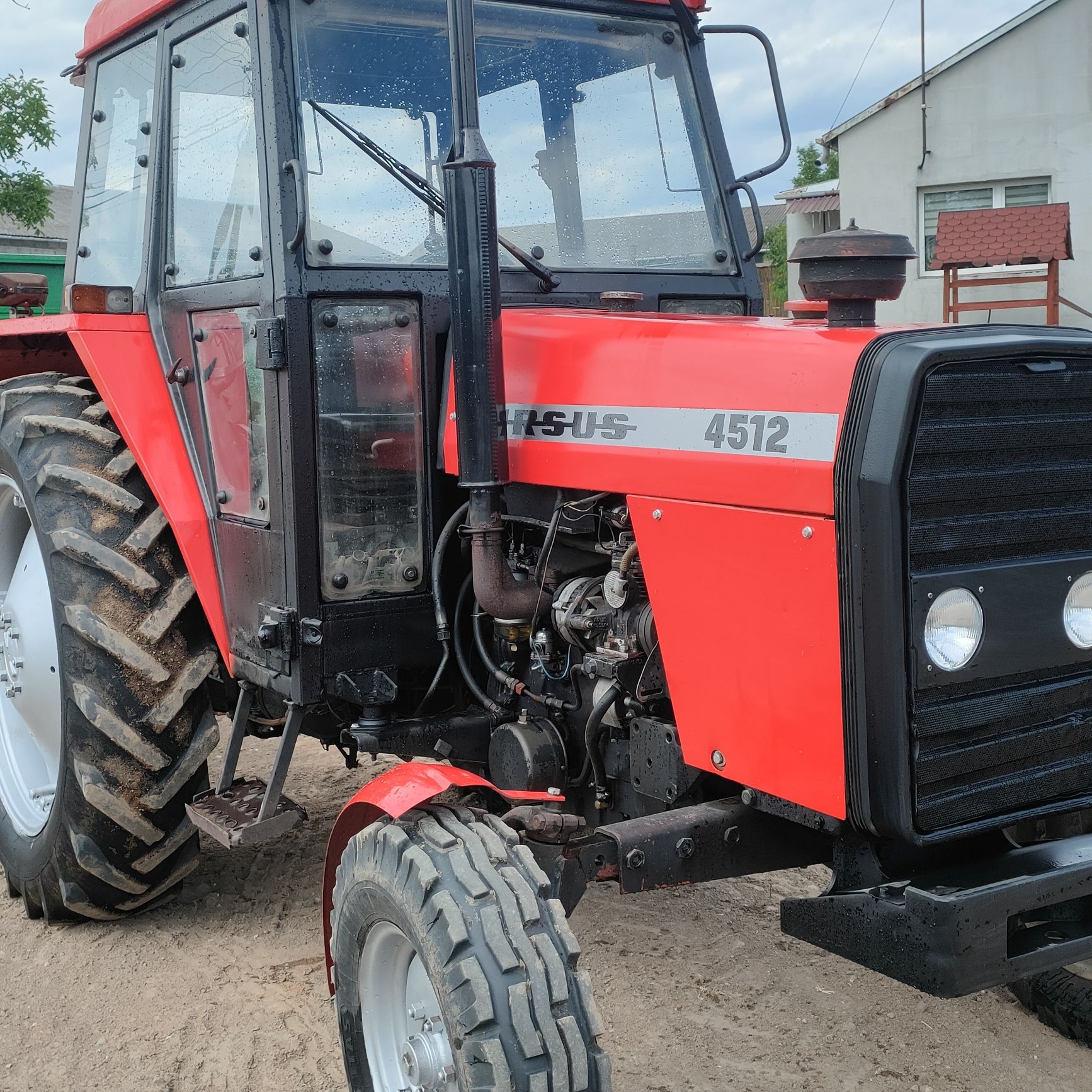 Ursus 4512  Bizon Rekord Prasa New Holland