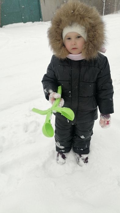 Комбінезон  з курточкой 104-110 см, на дівчинку або на хлопчика.