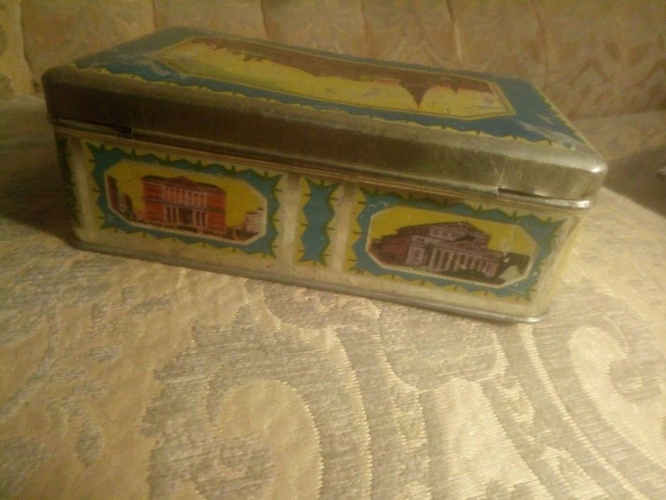 жестяная коробка от конфет Главкондитер Москва Кремль 50-е годы СССР