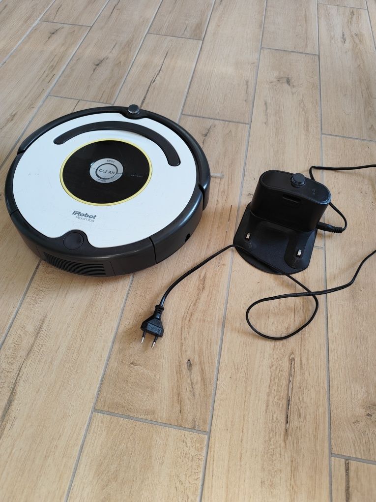 Robot sprątający IRobot Roomba 621