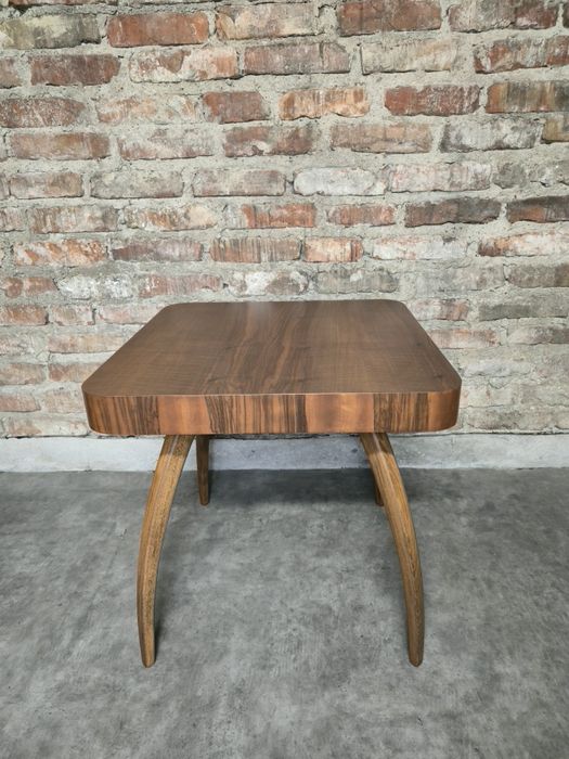 Stolik Halabala po całkowitej renowacji CUDO