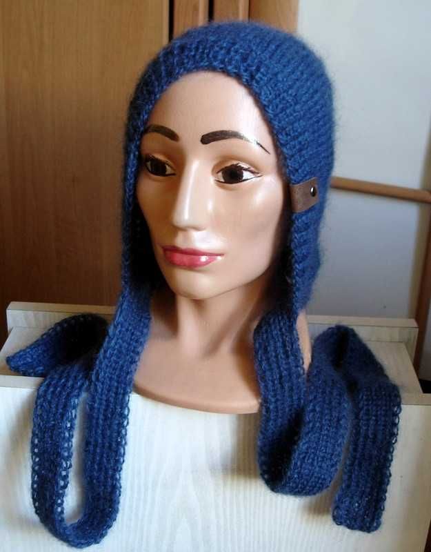 niebieska  bonetka z delikatnego moheru
