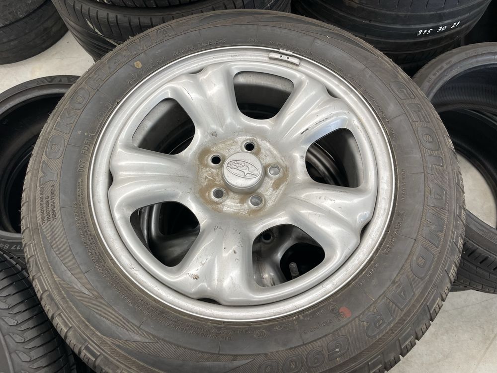 4 Jantes e pneus Subaru