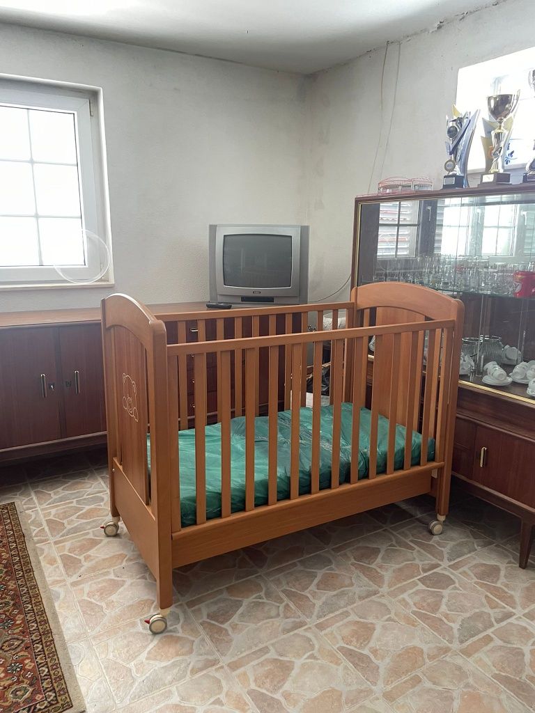 Berço/Cama de bebé/Criança Prénatal