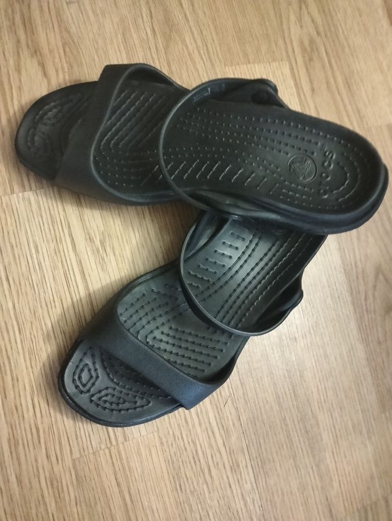 Продам crocs жіночі