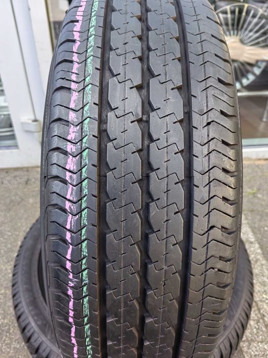 215/70R15C 109/107S Pirelli Chrono  opona pojedyncza letnia BUS