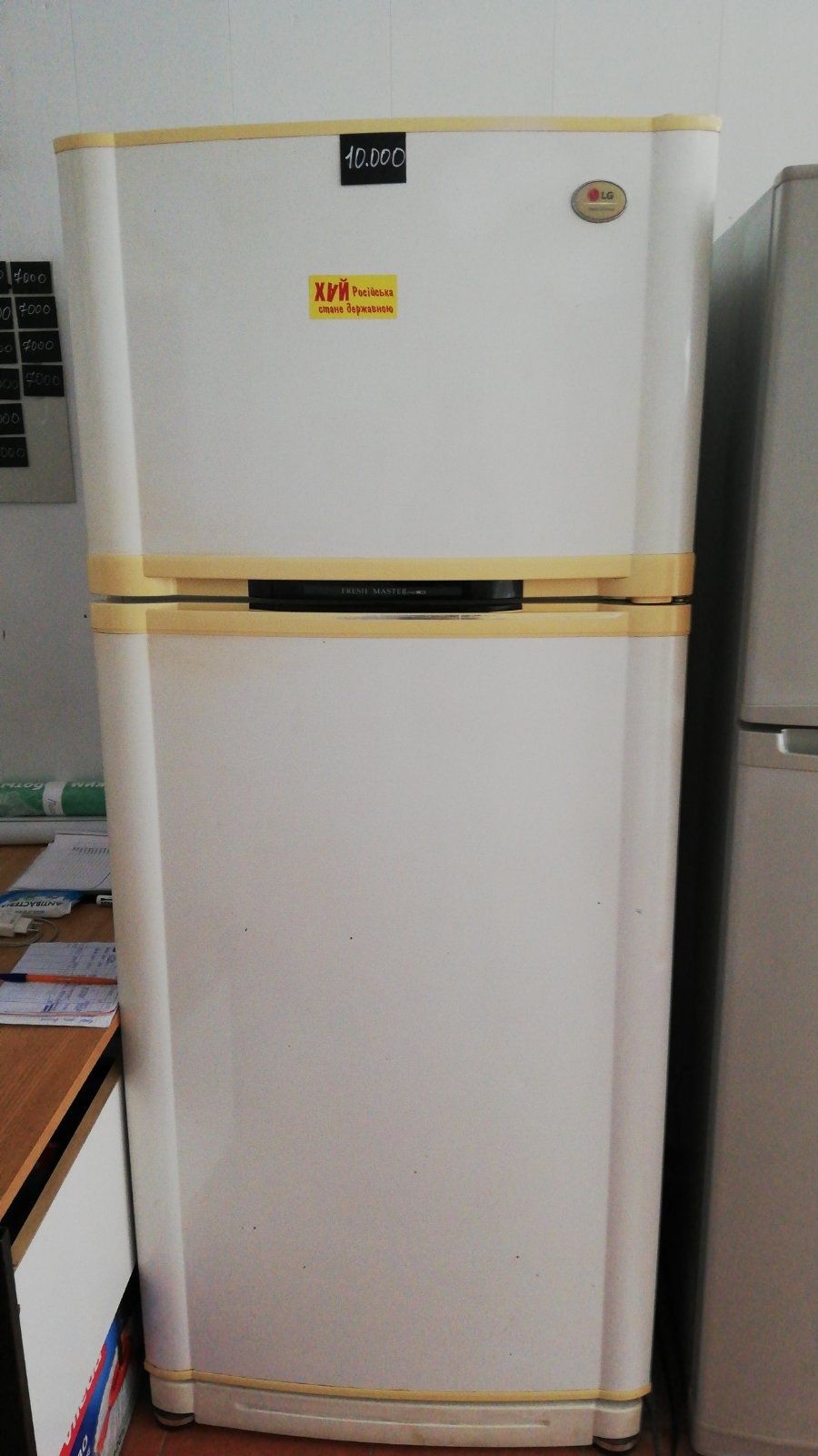 Холодильник Indesit. Двухкамерный, обслуженый.