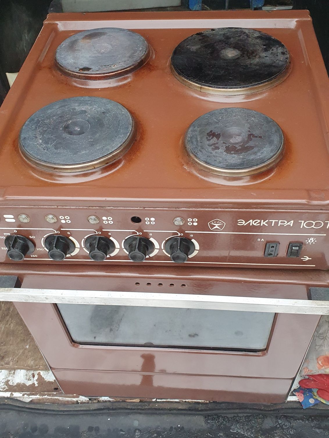Продам електроплиту дешево