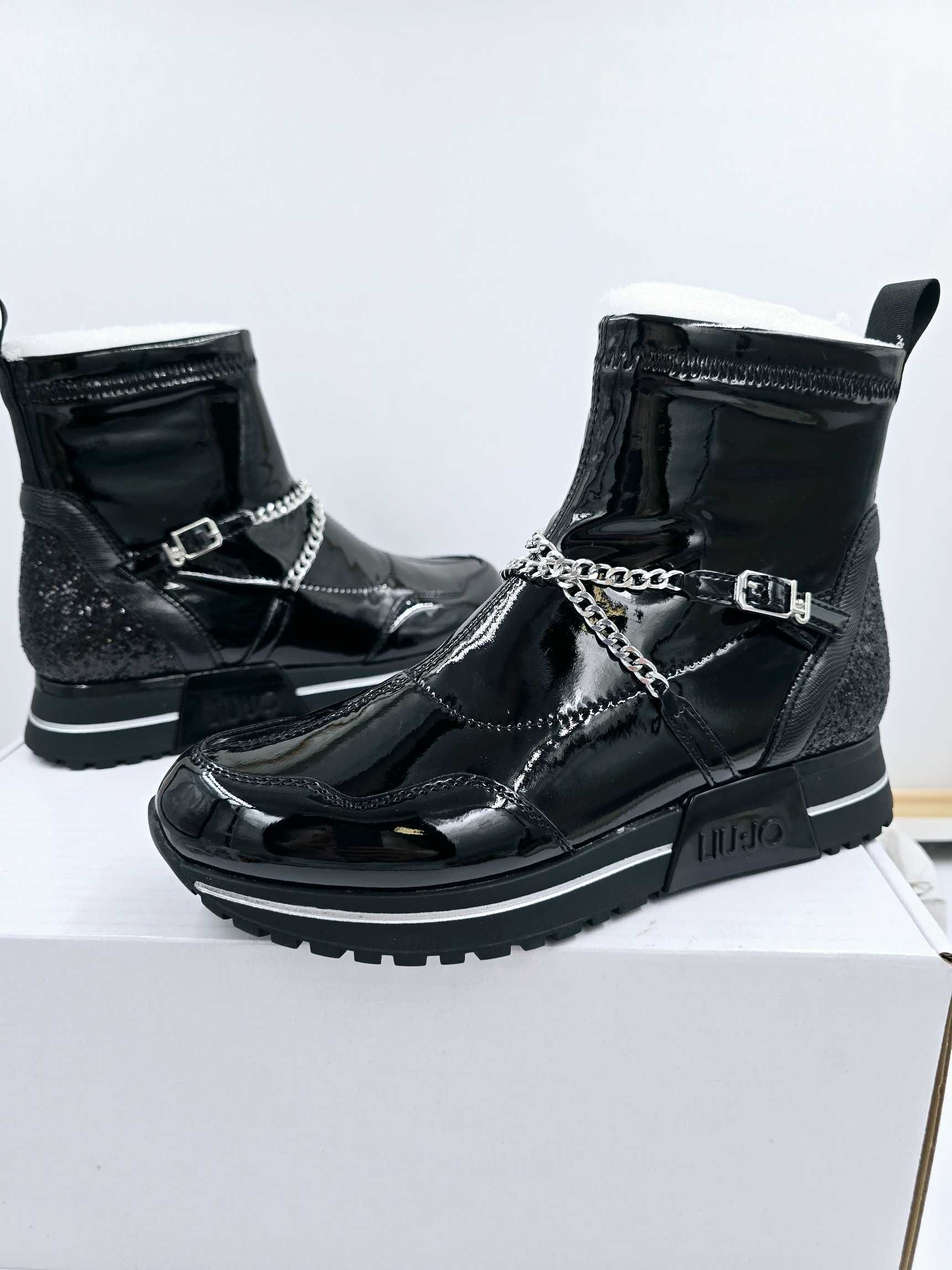 Botki damskie  lakierowane na zamek Kiss 637  Liu  Jo R.38 LI81W