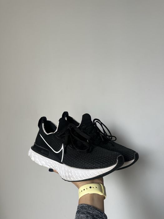 Nike react кросівки 26.5   42 розмір