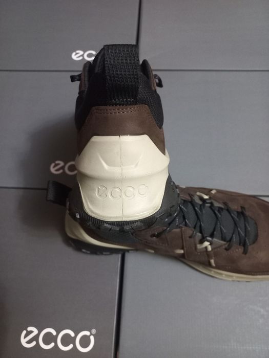 Кросівки ecco men ult-trn m коричневі
