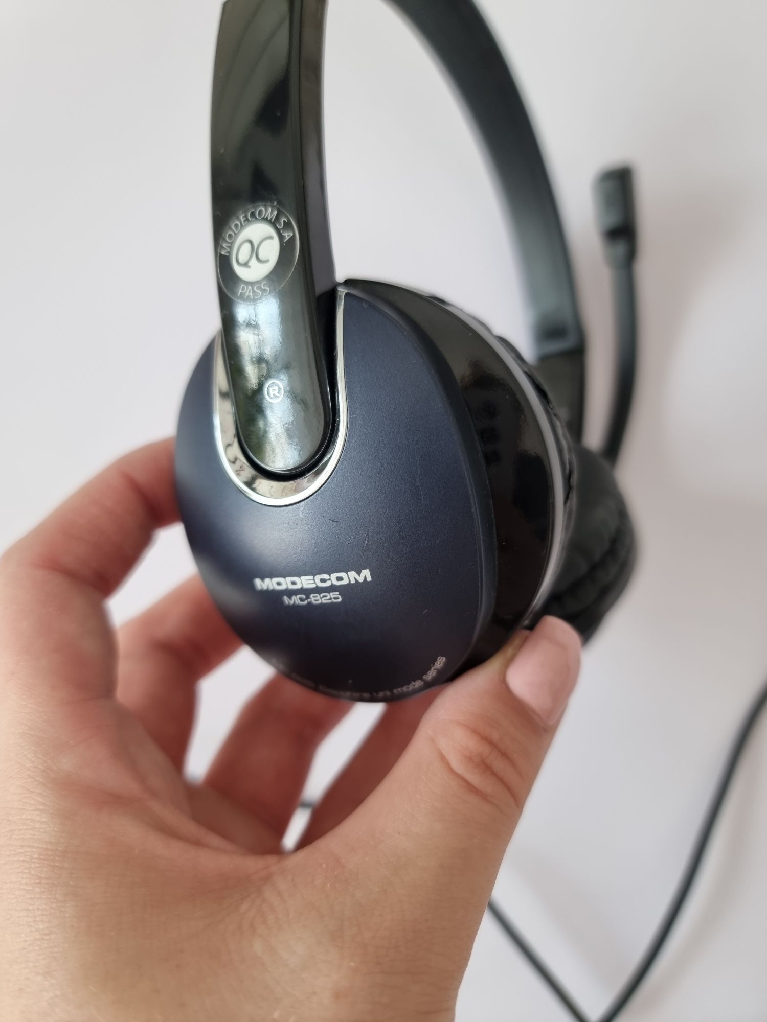 Słuchawki nauszne z mikrofonem Modecom
