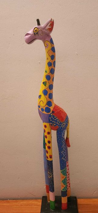 Girafa decorativa para quarto de criança