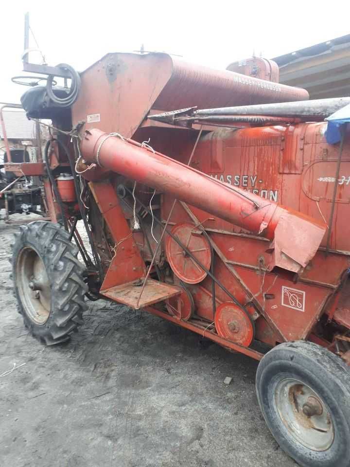 Massey Ferguson 31 запчастини січкарня двигун бортова Масей Фергюсон