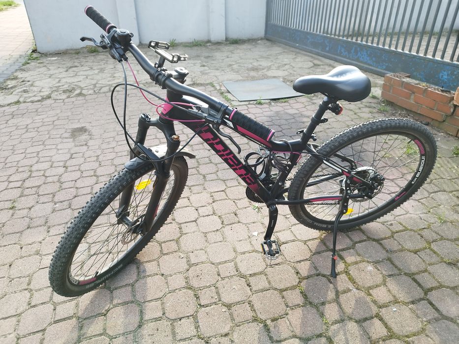 Sprzedam rower damski z roczną gwarancją koła 27.5 rama 15