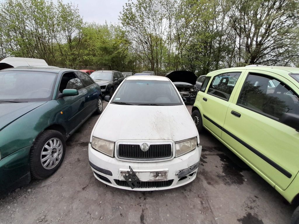 Skoda Fabia 1 kombi 2004r. 1.9sdi 47kW/64KM maska 213/24