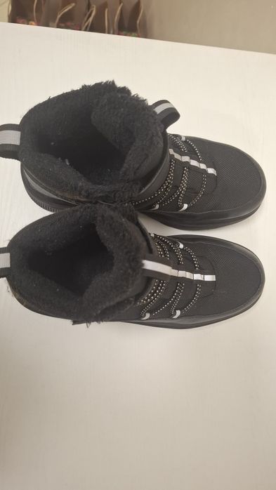 Зимові ботинки фірми H&M