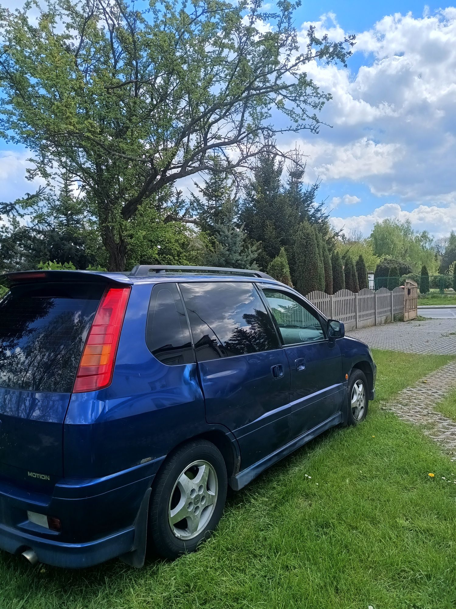 Mitsubishi Space Runner 2.0 benzyna  gaz LPG, 2000r, Hak, Klimatyzacja