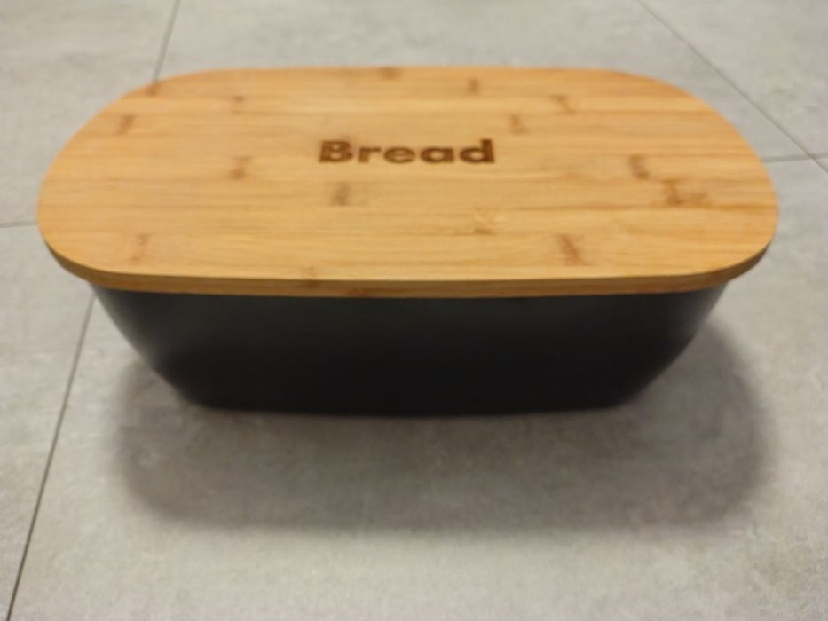 Chlebak z pokrywą bambusową