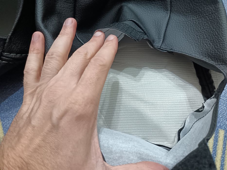 Чехлы на подголовник (комплект) из кожезаменителя для Renault Grand Sc