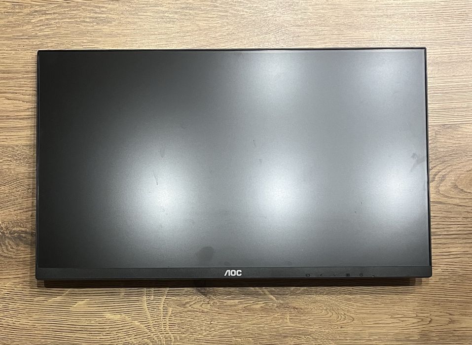 Monitor AOC LCD 24” z uchwytem