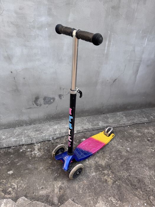 Продам чудовий самокат